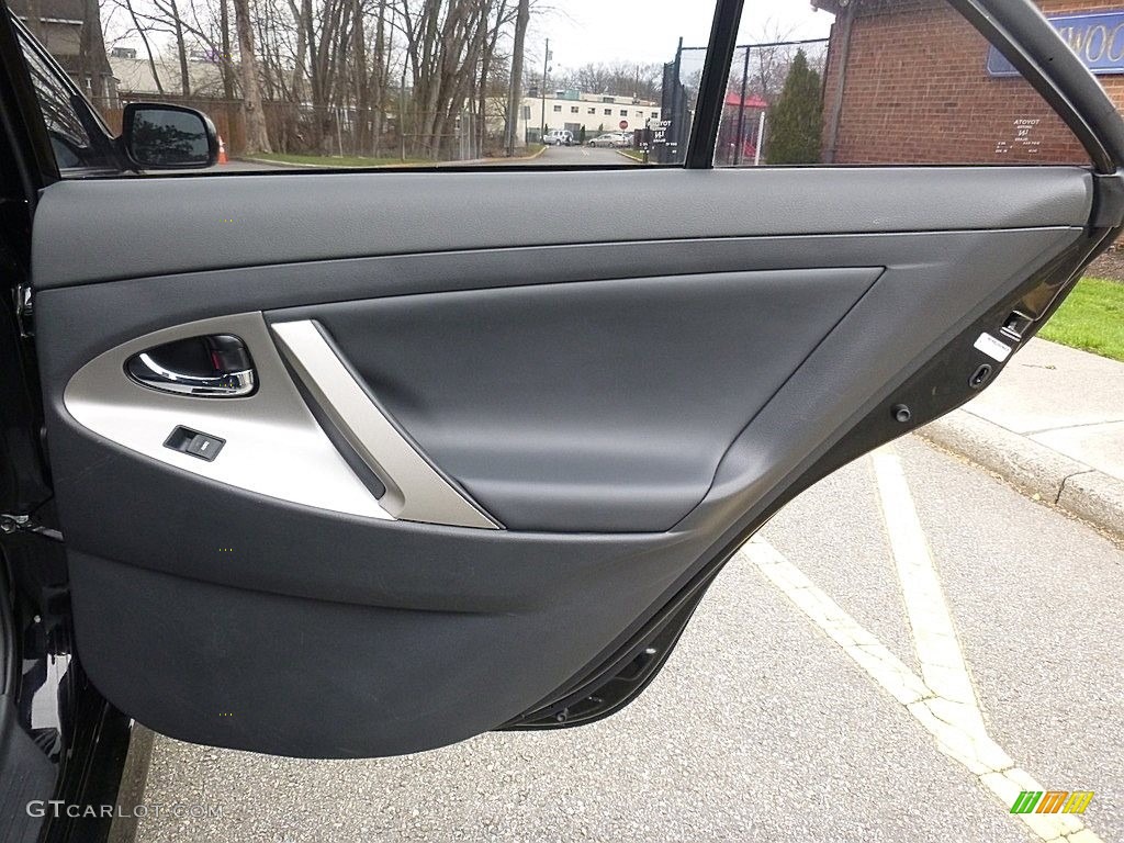 2010 Camry SE V6 - Black / Dark Charcoal photo #19