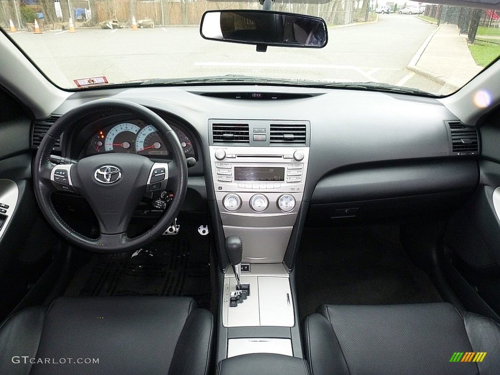 2010 Camry SE V6 - Black / Dark Charcoal photo #24