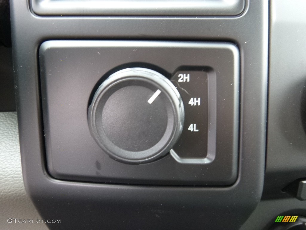 2016 F150 XL SuperCab 4x4 - Shadow Black / Medium Earth Gray photo #13
