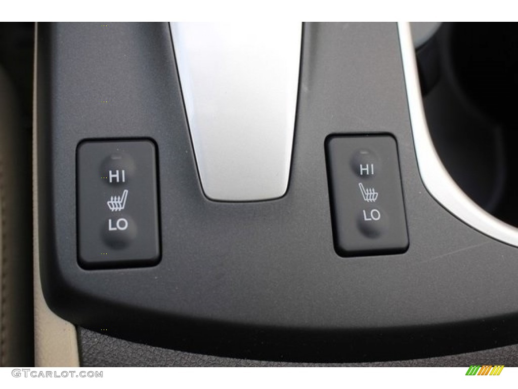 2017 RDX Technology AWD - White Diamond Pearl / Parchment photo #40