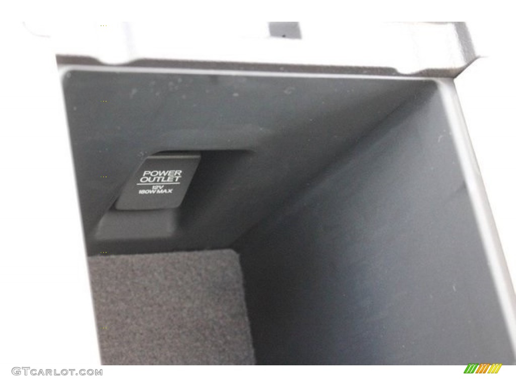 2017 RDX Technology AWD - White Diamond Pearl / Parchment photo #41