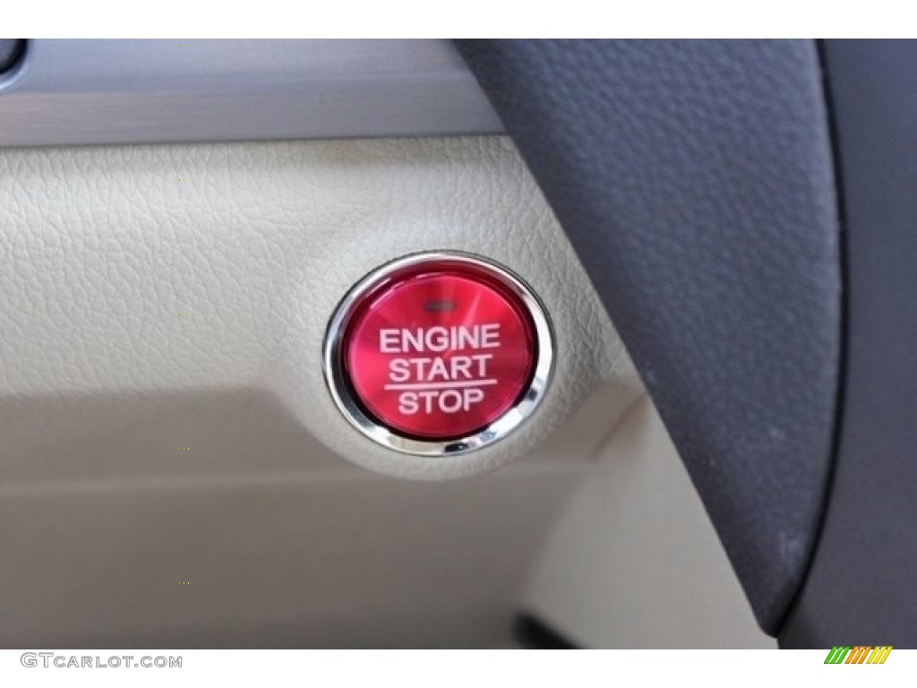 2017 RDX Technology AWD - White Diamond Pearl / Parchment photo #43