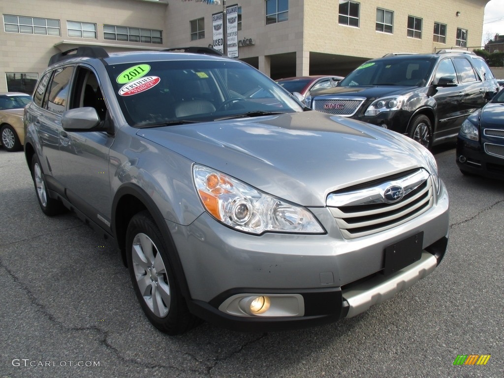 2011 Outback 3.6R Limited Wagon - Steel Silver Metallic / Off Black photo #9