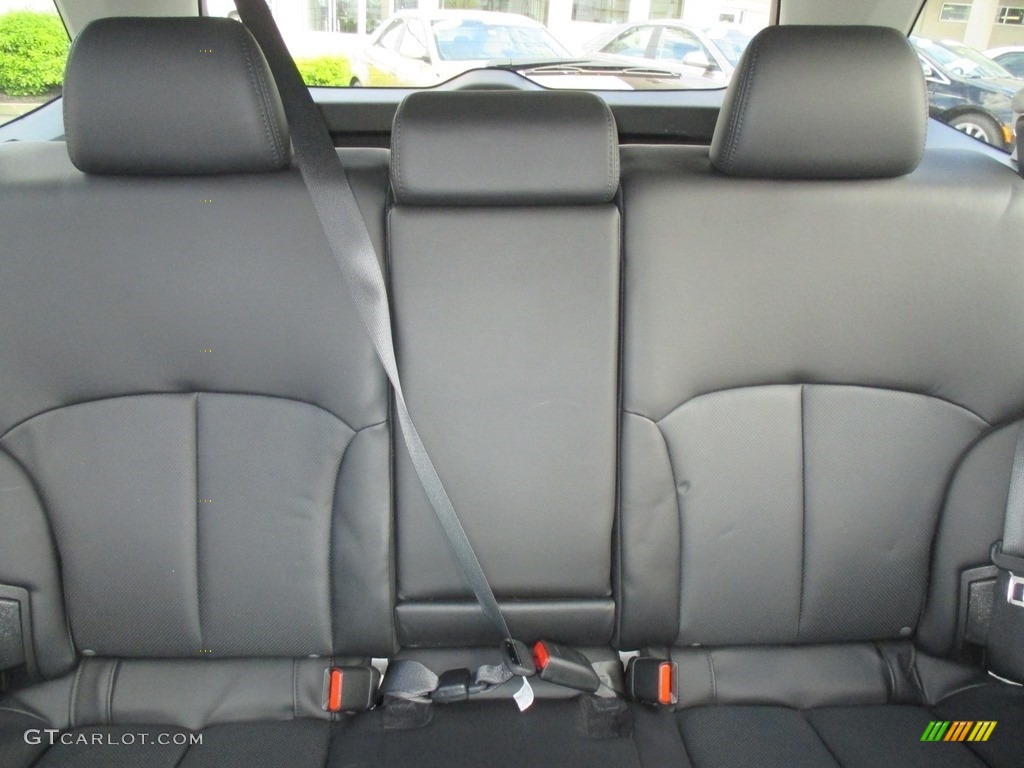 2011 Outback 3.6R Limited Wagon - Steel Silver Metallic / Off Black photo #22