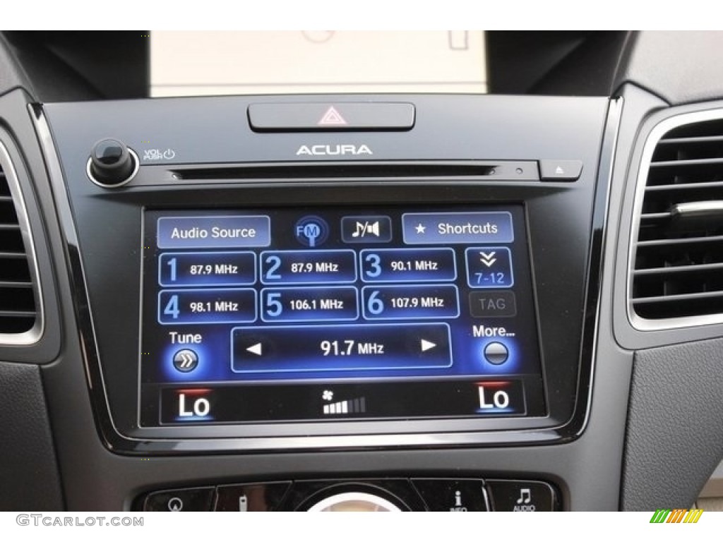 2017 Acura RDX Advance Controls Photo #112223000