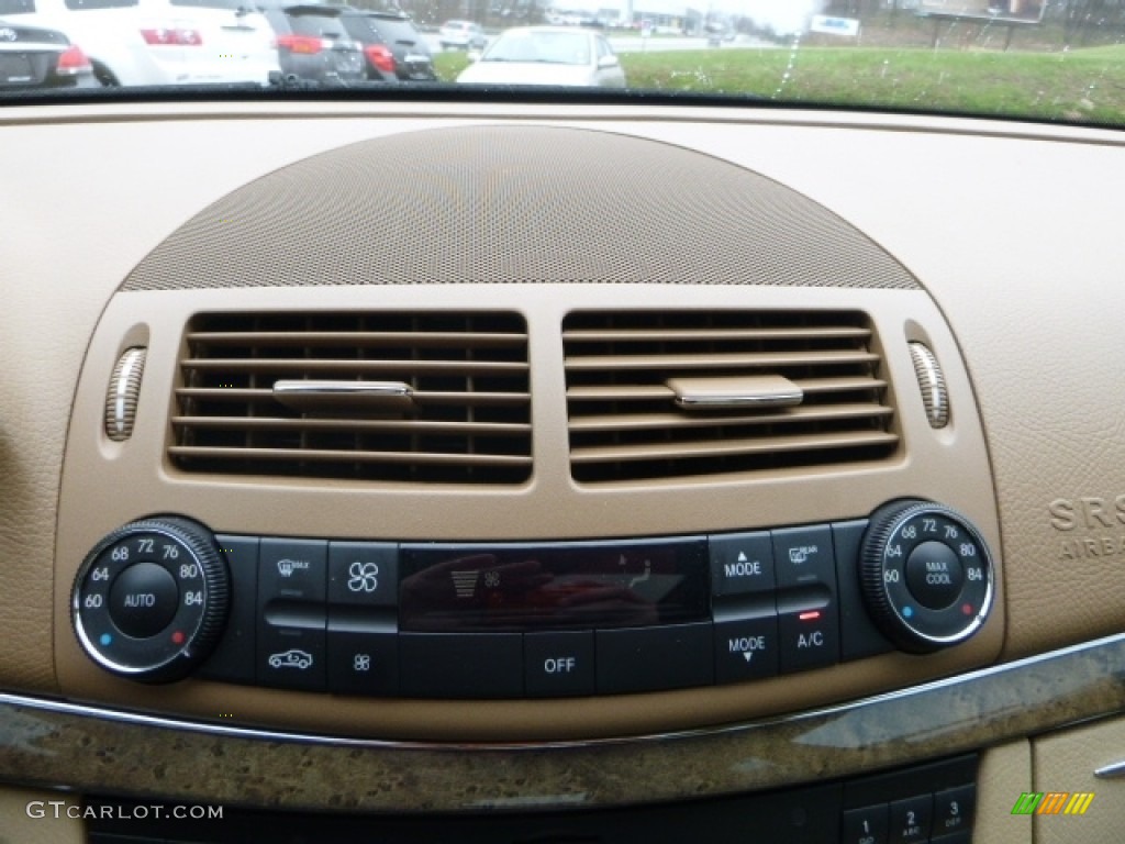 2009 E 350 Sedan - Indium Grey Metallic / Cashmere photo #29