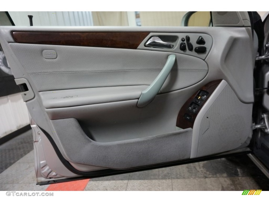 2001 C 320 Sedan - Brilliant Silver Metallic / Charcoal Black photo #12