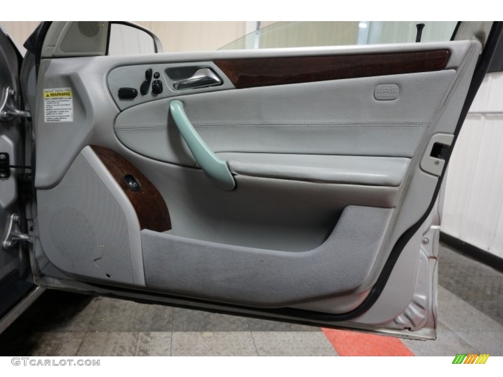 2001 C 320 Sedan - Brilliant Silver Metallic / Charcoal Black photo #19
