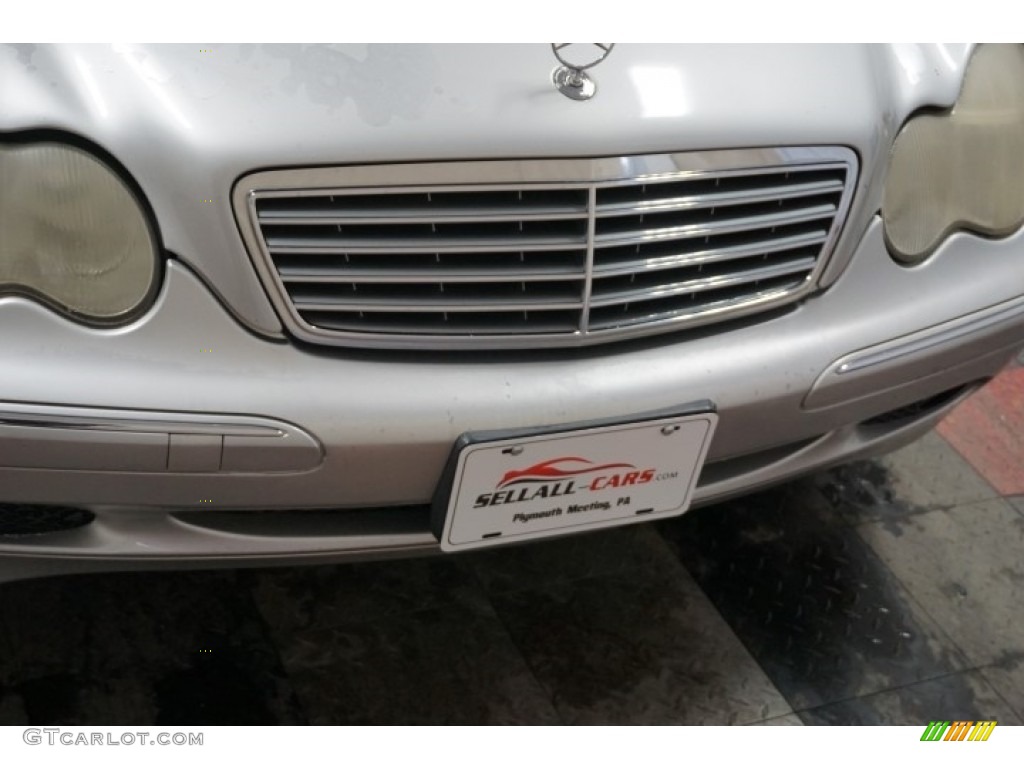 2001 C 320 Sedan - Brilliant Silver Metallic / Charcoal Black photo #55