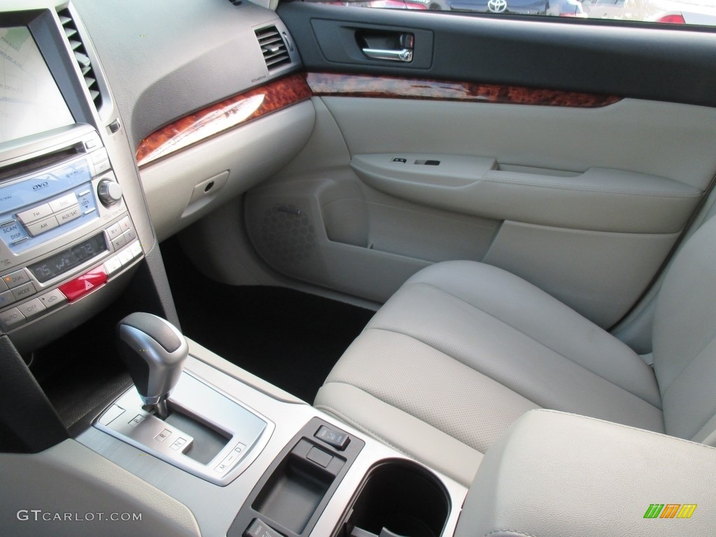 2011 Outback 3.6R Limited Wagon - Caramel Bronze Pearl / Warm Ivory photo #16