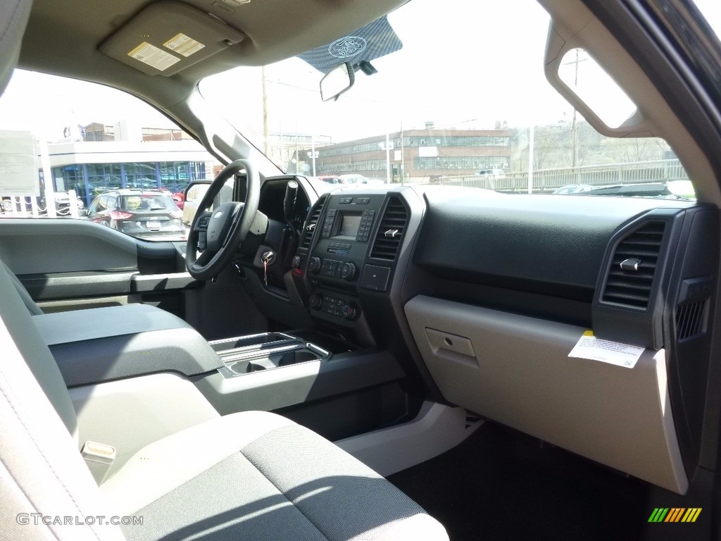 2016 F150 XL SuperCrew 4x4 - Shadow Black / Medium Earth Gray photo #2