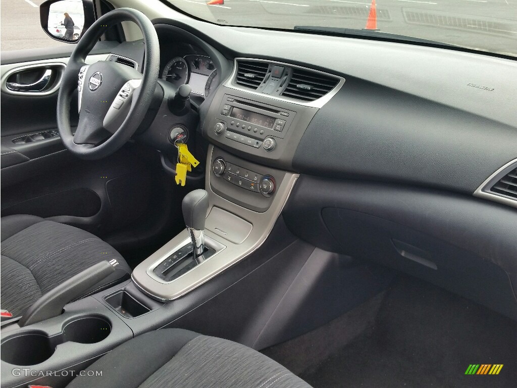 2014 Sentra SV - Red Brick / Charcoal photo #14