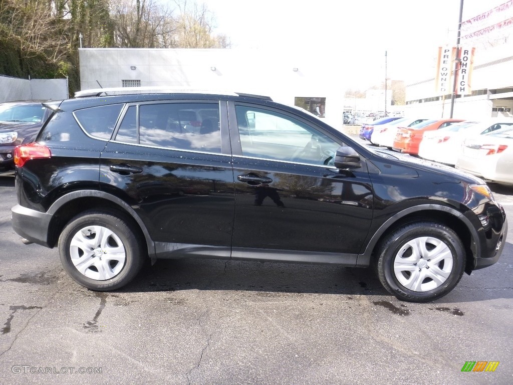 2013 RAV4 LE AWD - Black / Ash photo #2
