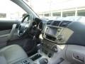 Black - Highlander SE 4WD Photo No. 11