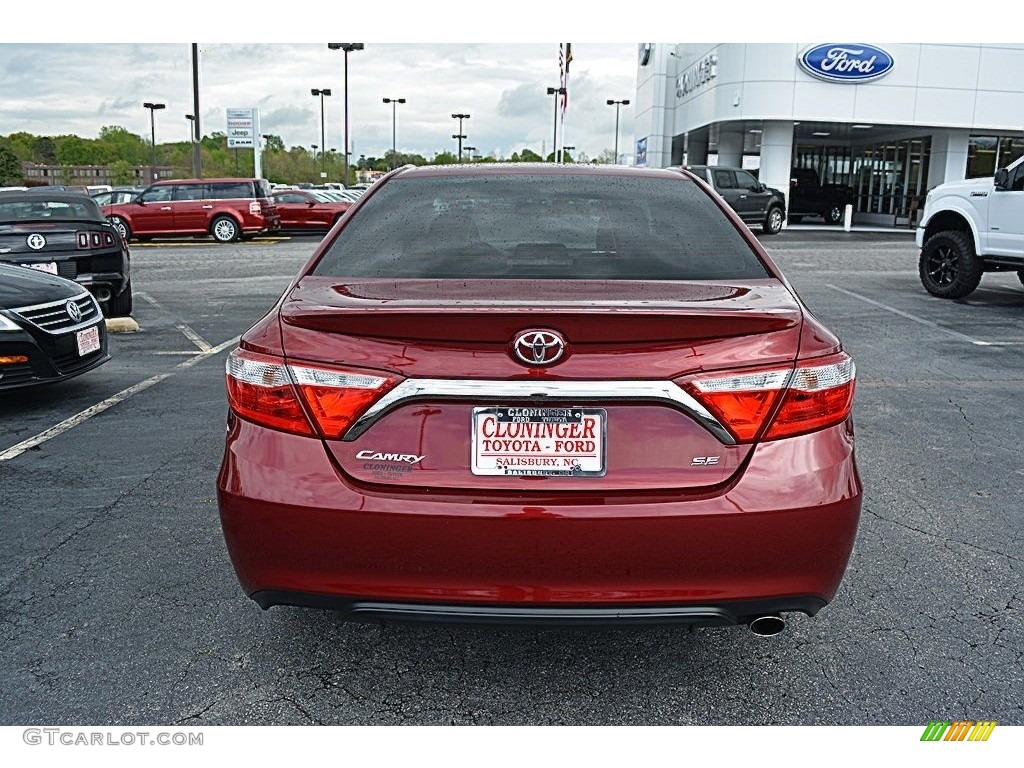 2015 Camry SE - Ruby Flare Pearl / Black photo #4