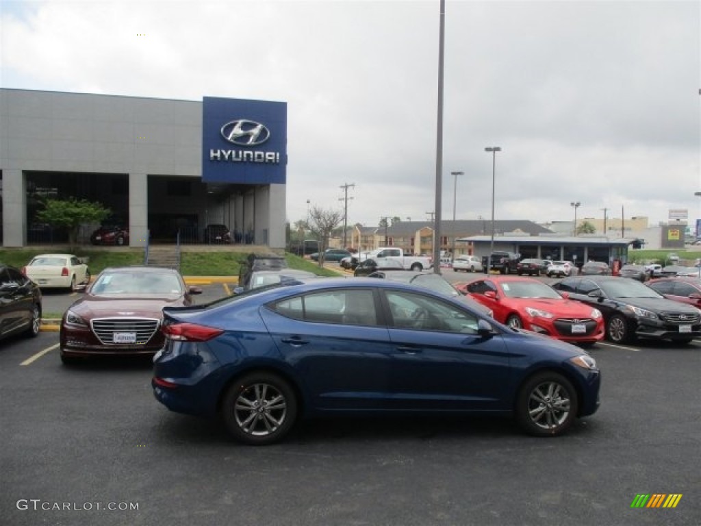2017 Elantra SE - Lakeside Blue / Gray photo #8