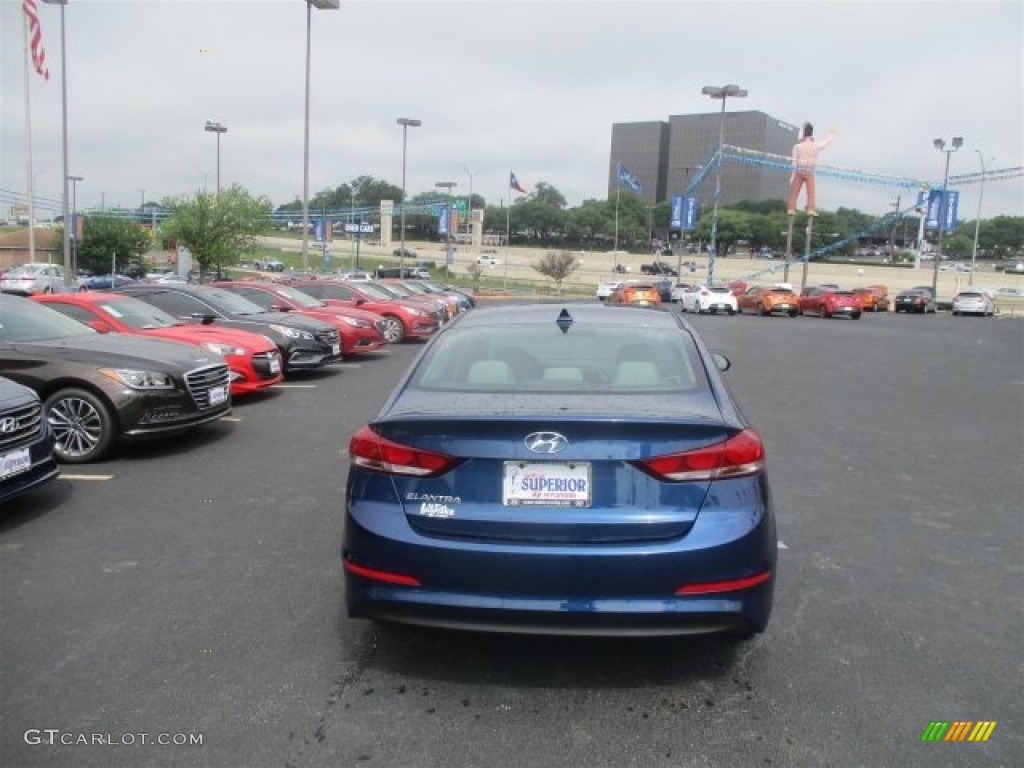 2017 Elantra SE - Lakeside Blue / Gray photo #6