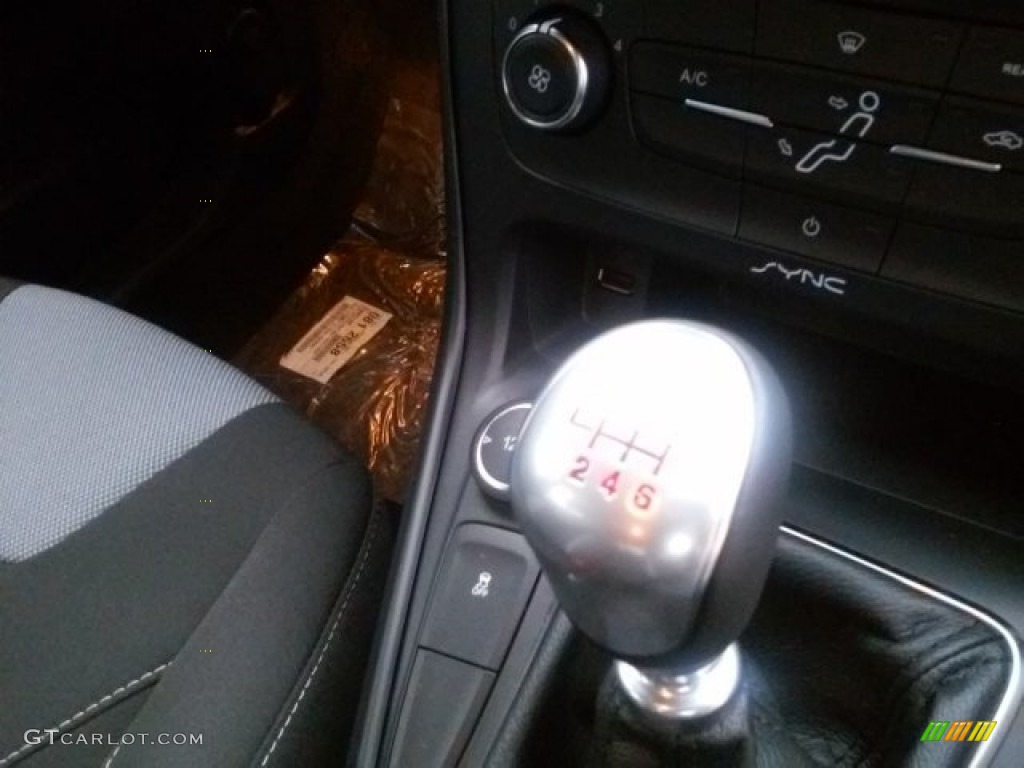 2016 Focus ST - Kona Blue / Charcoal Black photo #18