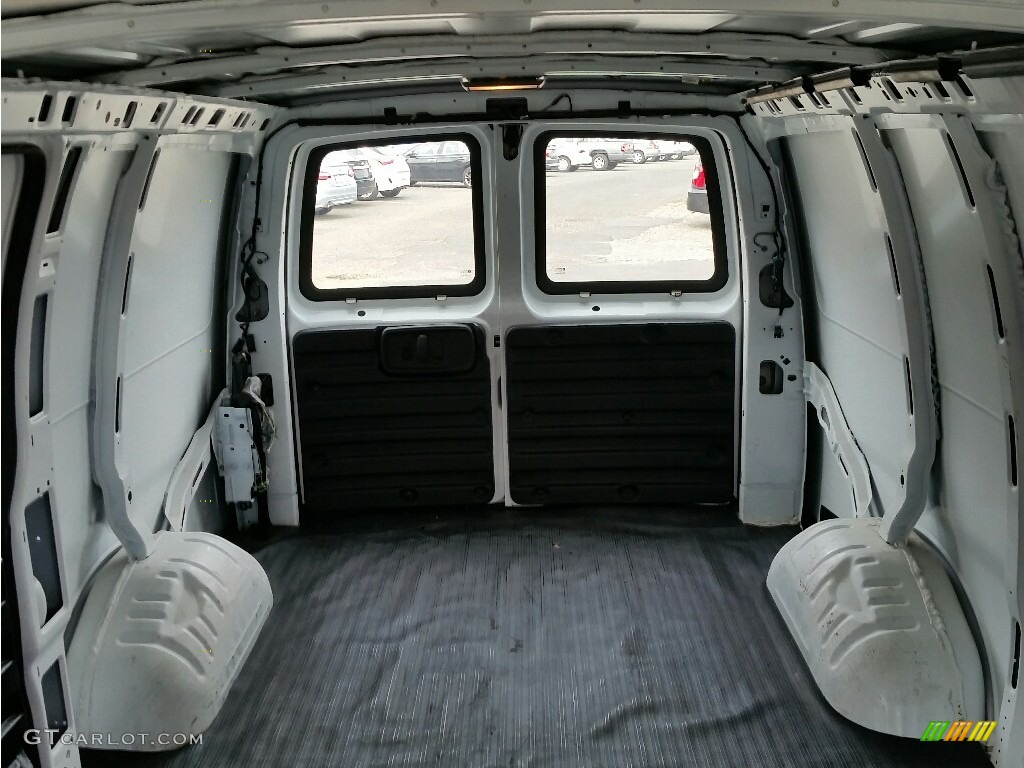 2009 Express 1500 Cargo Van - Summit White / Neutral photo #13