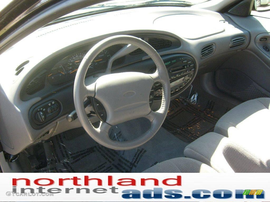 1998 Taurus SE Wagon - Black / Medium Graphite photo #10