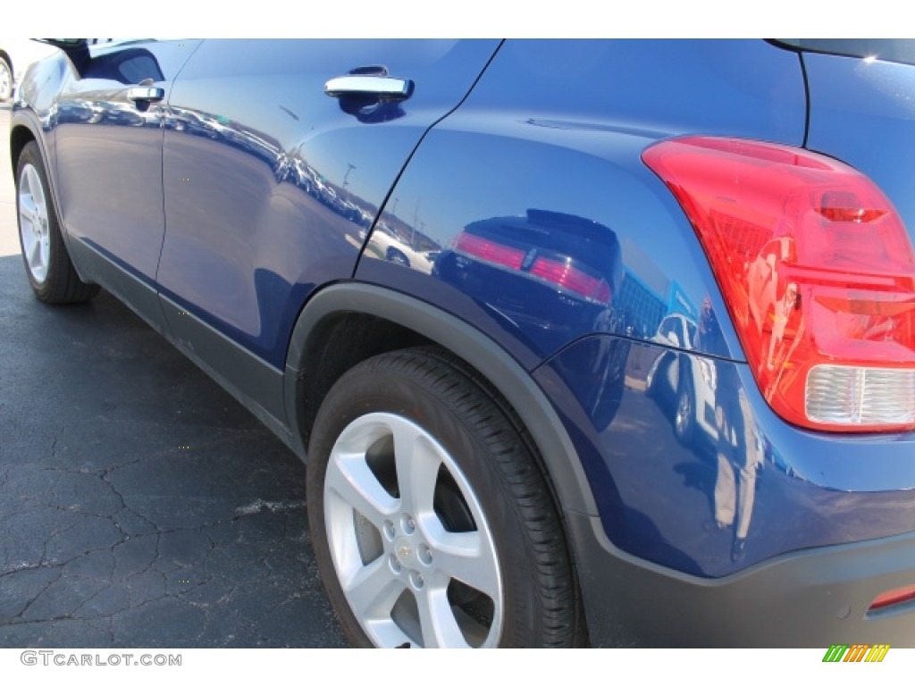 2015 Trax LTZ - Brilliant Blue Metallic / Jet Black/Light Titanium photo #4