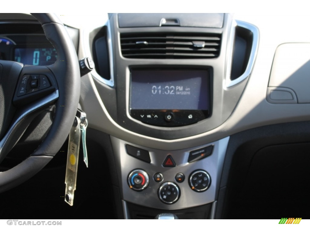 2015 Trax LTZ - Brilliant Blue Metallic / Jet Black/Light Titanium photo #12