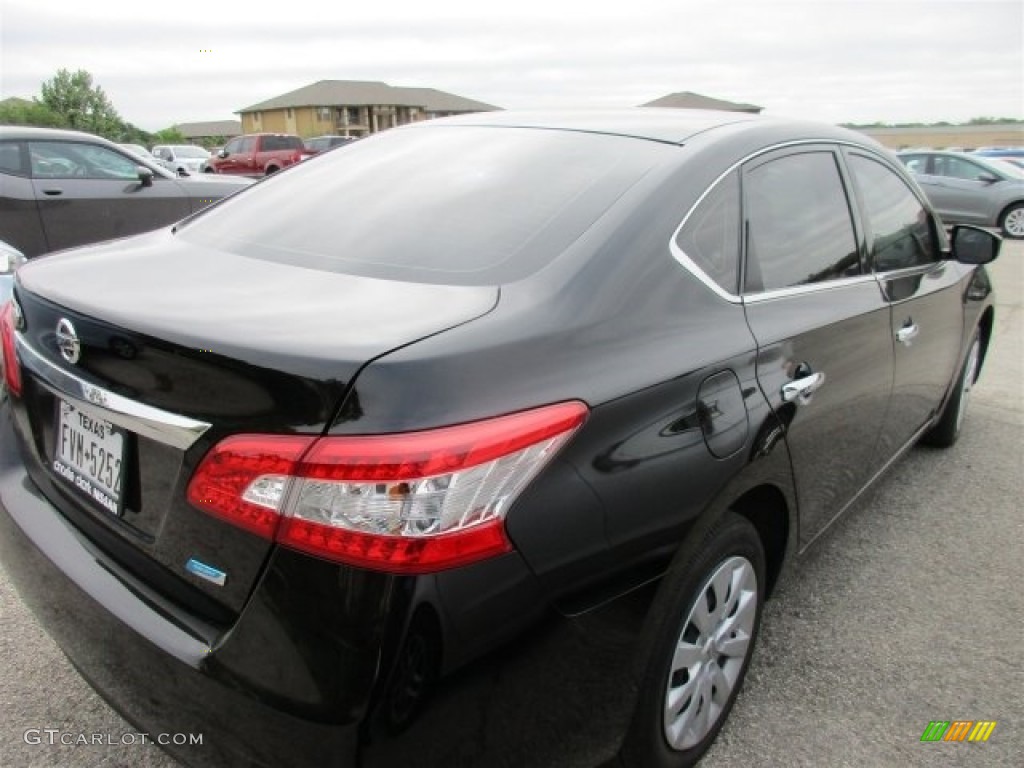 2014 Sentra S - Super Black / Charcoal photo #8