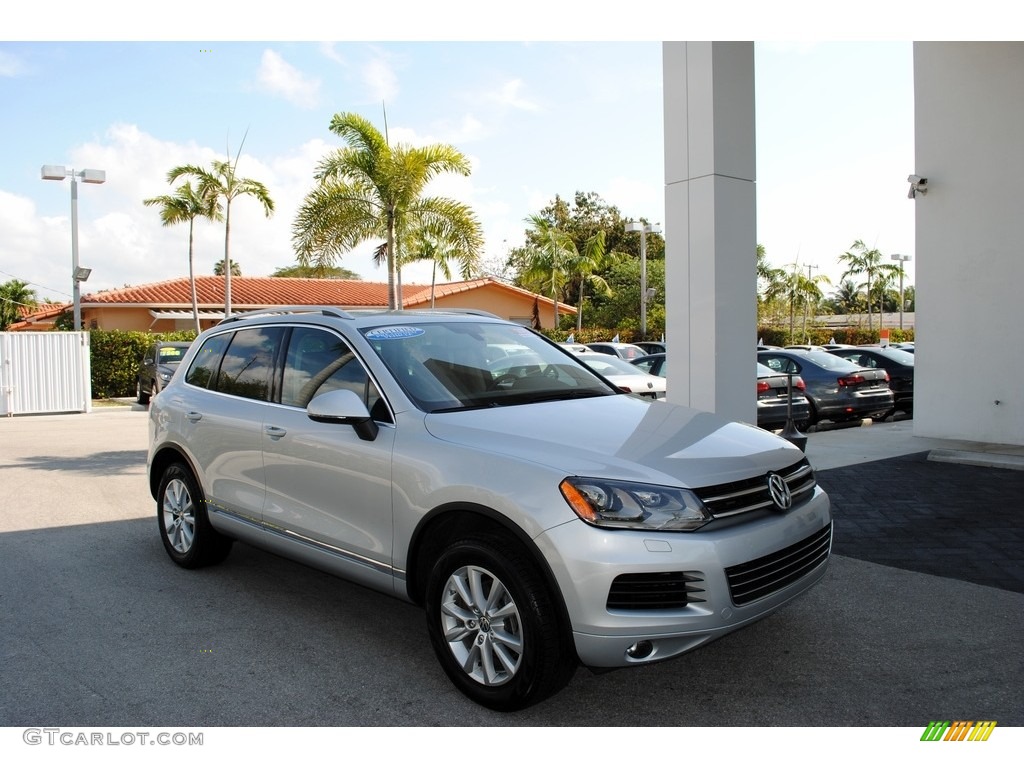 2013 Touareg VR6 FSI Sport 4XMotion - Cool Silver Metallic / Black Anthracite photo #1