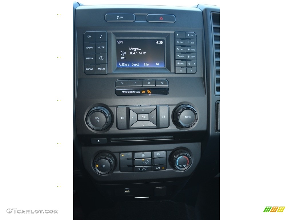 2016 F150 XL SuperCab 4x4 - Ingot Silver / Medium Earth Gray photo #11