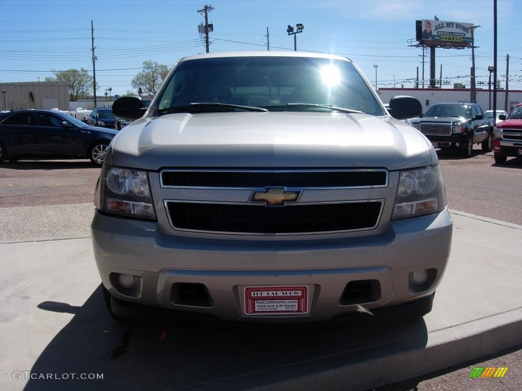2007 Suburban 1500 LS 4x4 - Silver Birch Metallic / Light Titanium/Dark Titanium photo #8
