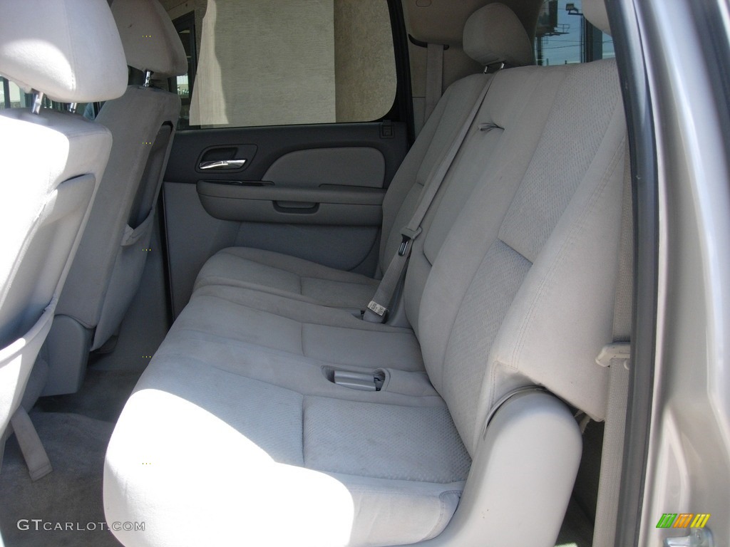 2007 Suburban 1500 LS 4x4 - Silver Birch Metallic / Light Titanium/Dark Titanium photo #12