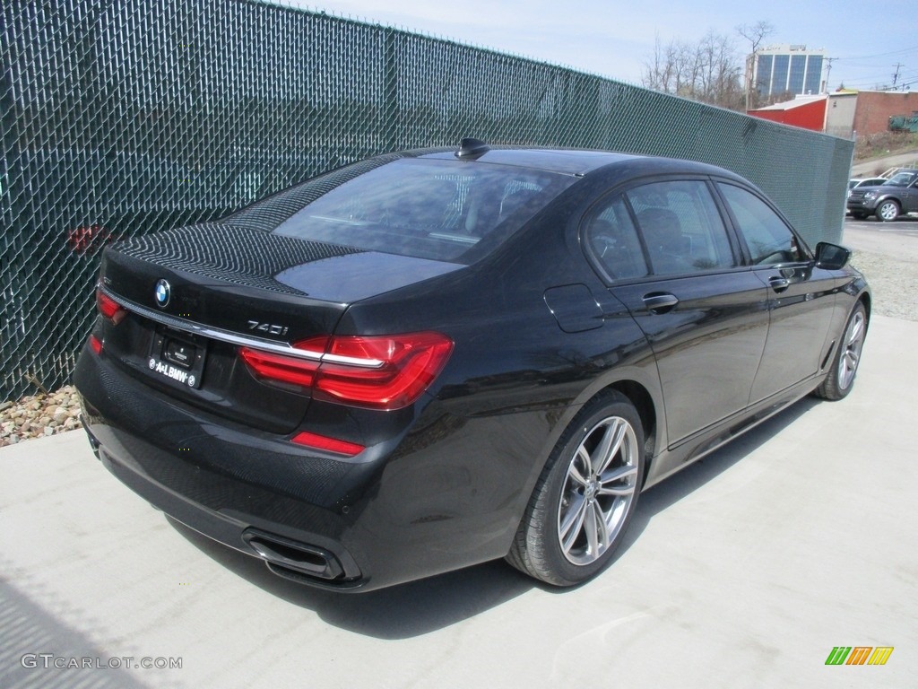 2017 7 Series 740i xDrive Sedan - Black Sapphire Metallic / Black photo #4