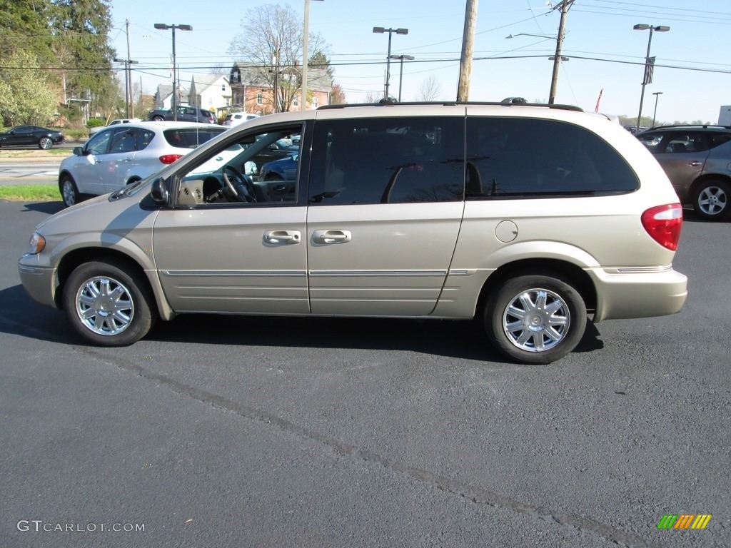 2007 Town & Country Limited - Linen Gold Metallic / Dark Khaki/Light Graystone photo #9