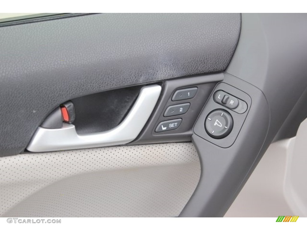 2013 Acura TSX Technology Sport Wagon Controls Photo #112294443