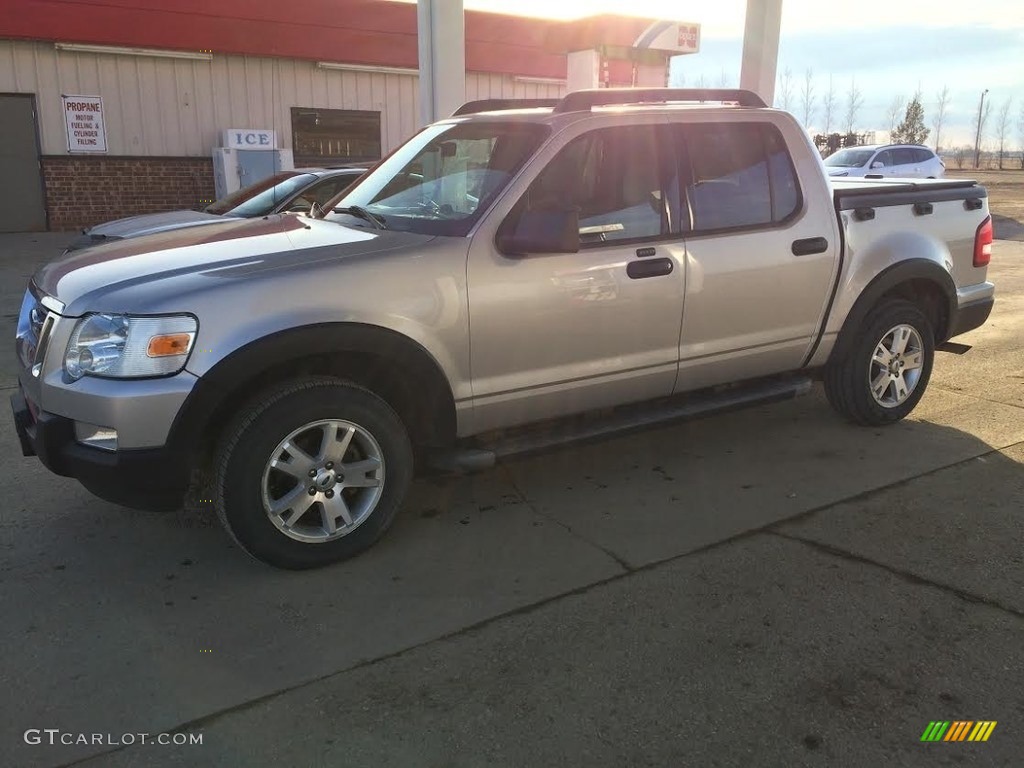 2007 Explorer Sport Trac XLT 4x4 - Silver Birch Metallic / Light Stone photo #1