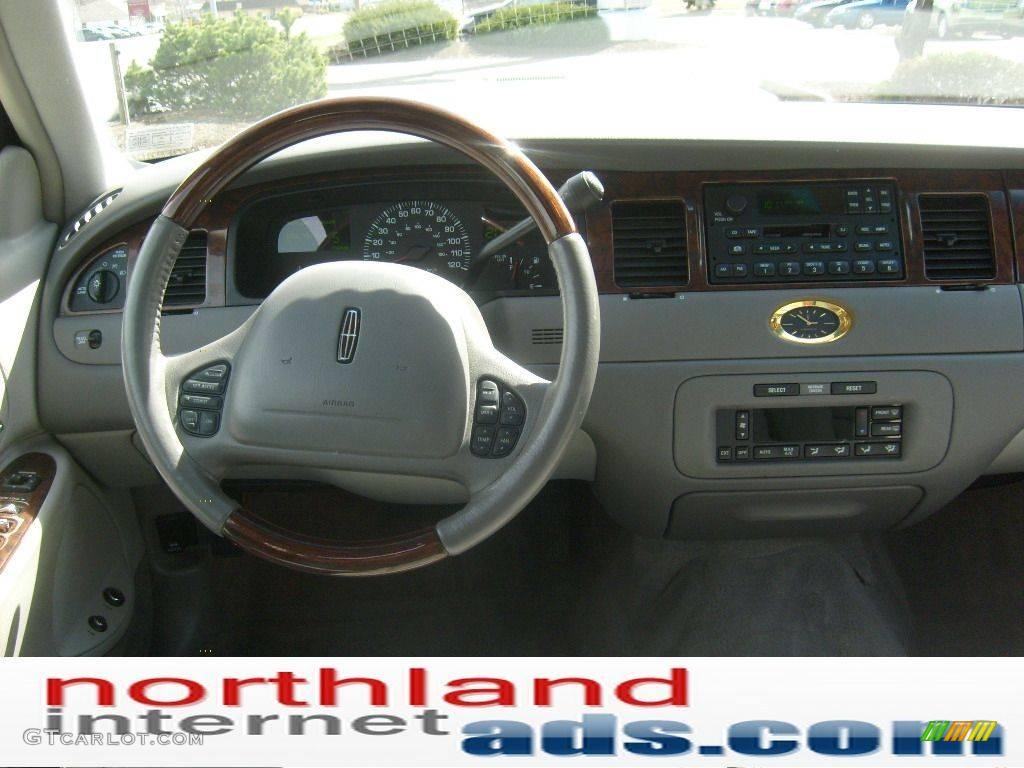 2000 Town Car Cartier - White Pearlescent Tri-Coat / Light Graphite photo #14