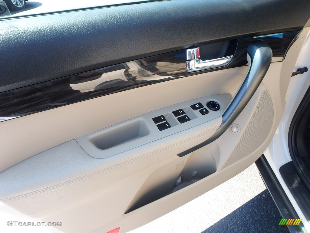 2011 Sorento LX AWD - White Sand Beige / Beige photo #24