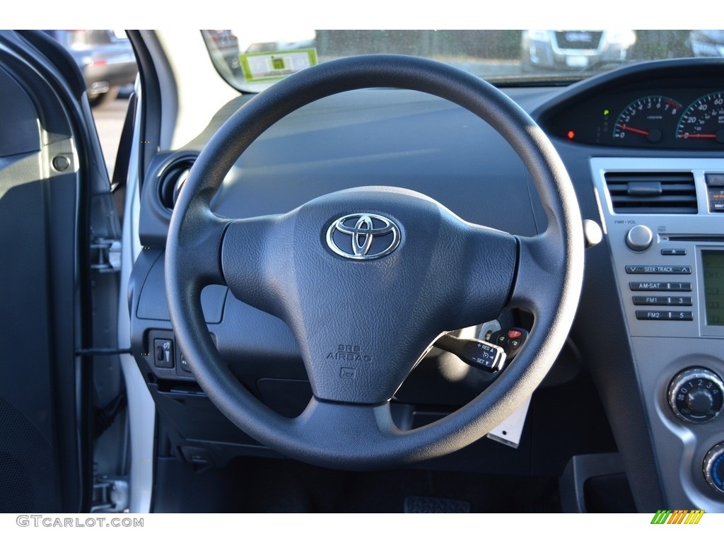 2009 Yaris S Sedan - Silver Streak Mica / Dark Charcoal photo #15