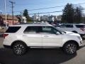 2016 White Platinum Metallic Tri-Coat Ford Explorer Platinum 4WD  photo #4