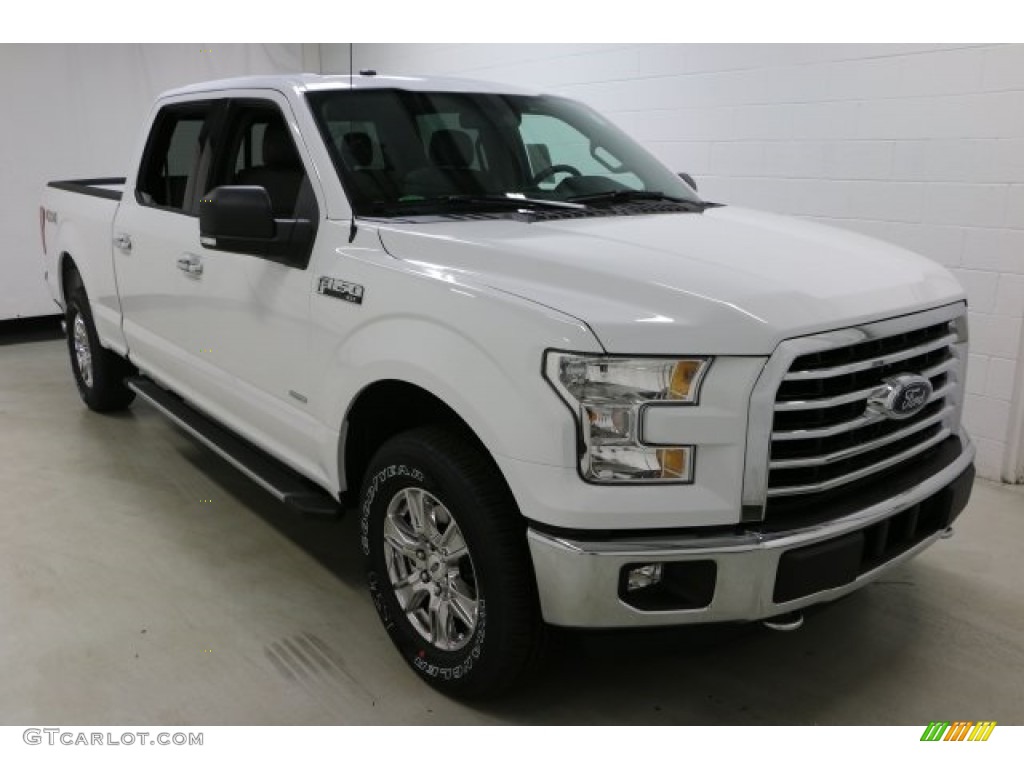 2016 F150 XLT SuperCrew 4x4 - Oxford White / Medium Earth Gray photo #3