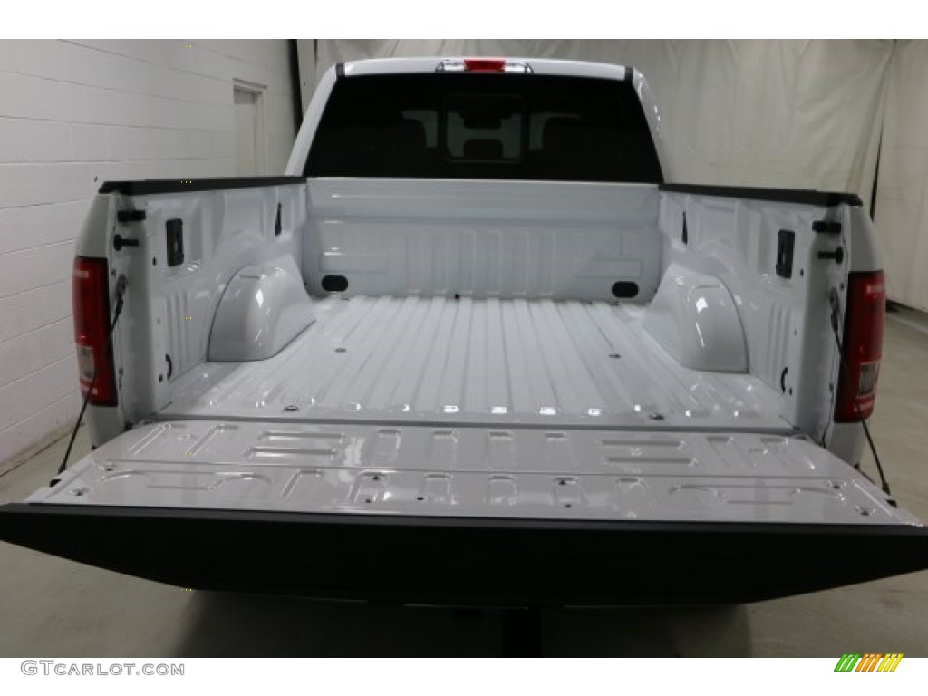 2016 F150 XLT SuperCrew 4x4 - Oxford White / Medium Earth Gray photo #6