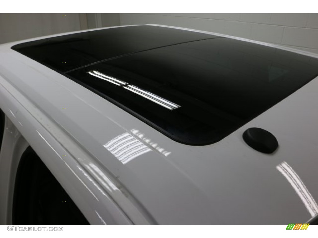 2016 F150 XLT SuperCrew 4x4 - Oxford White / Medium Earth Gray photo #7