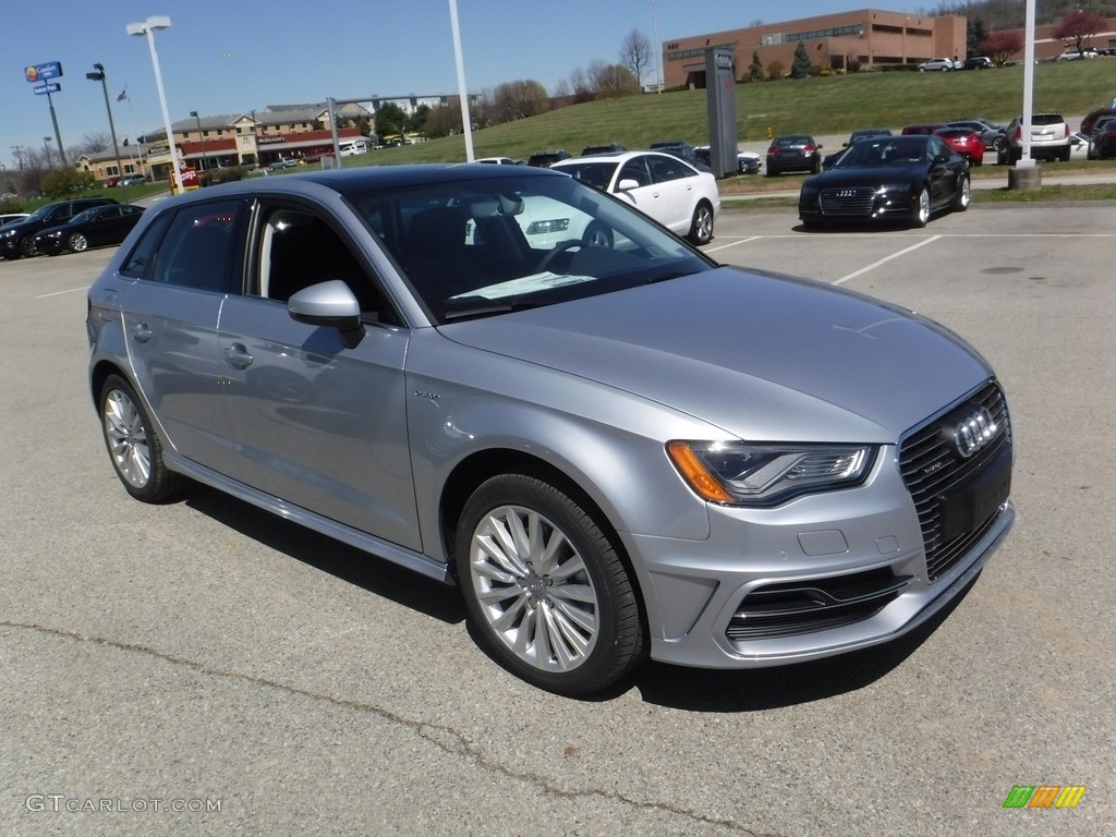 2016 Audi A3 Sportback e-tron Premium Exterior Photos