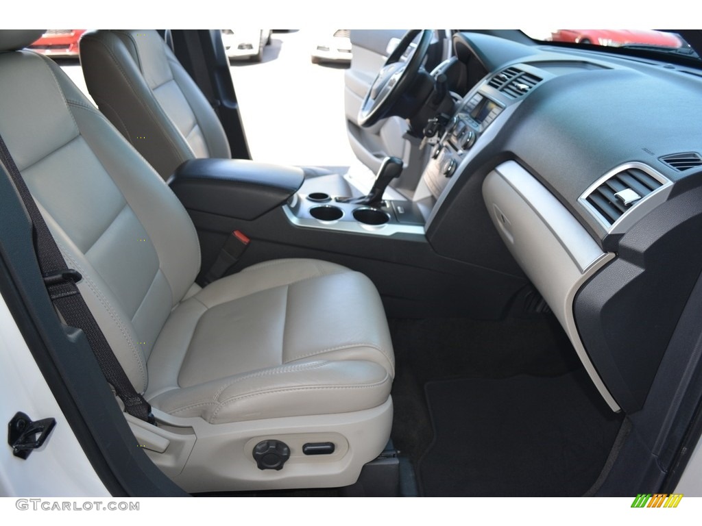 2012 Explorer XLT - White Suede / Medium Light Stone photo #15