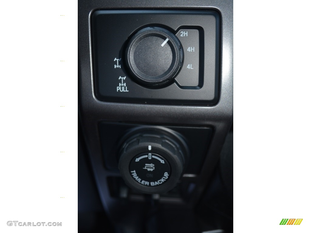 2016 F150 XLT SuperCrew 4x4 - Blue Flame / Black photo #20