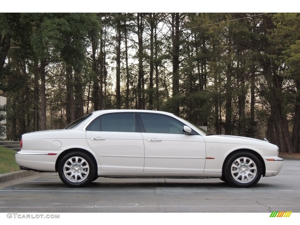 2004 XJ XJ8 - White Onyx / Sand photo #7