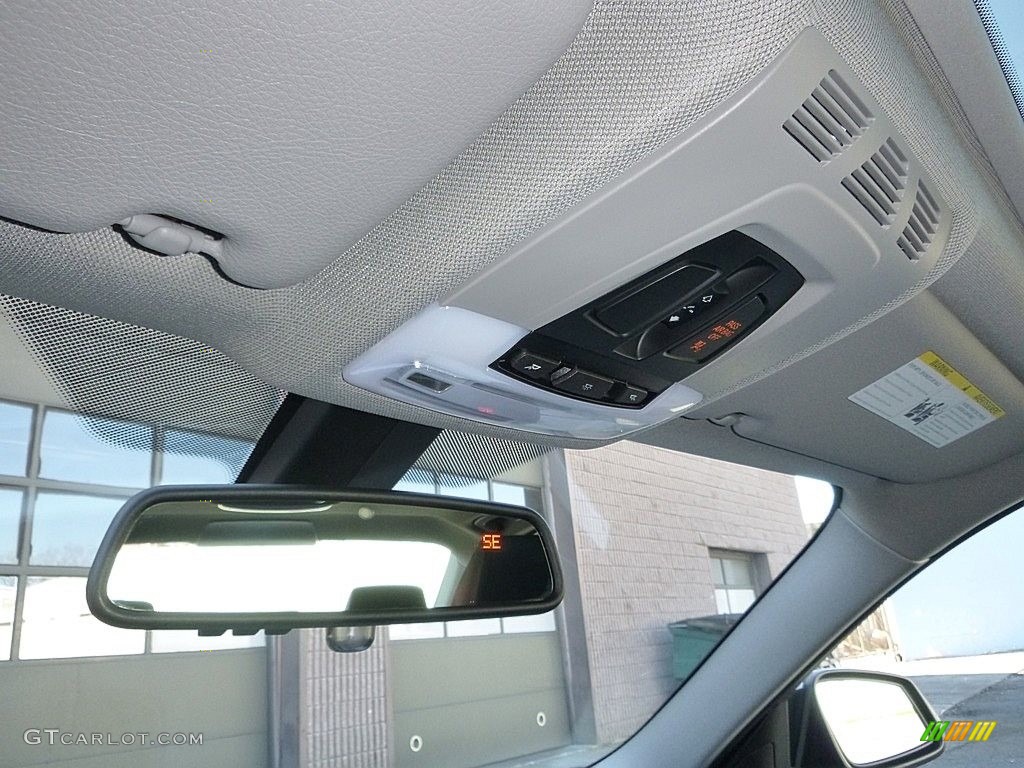 2013 3 Series 328i xDrive Sedan - Glacier Silver Metallic / Black photo #30