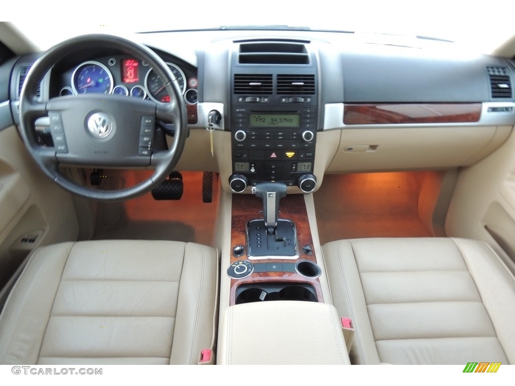 2006 Touareg V6 - Venetian Green / Pure Beige photo #20