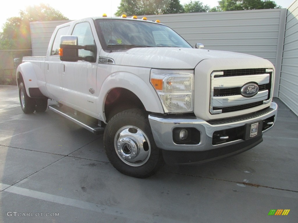 2016 F350 Super Duty Lariat Crew Cab 4x4 DRW - White Platinum Metallic / King Ranch Mesa/Adobe photo #1