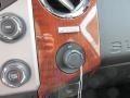 White Platinum Metallic - F350 Super Duty Lariat Crew Cab 4x4 DRW Photo No. 32